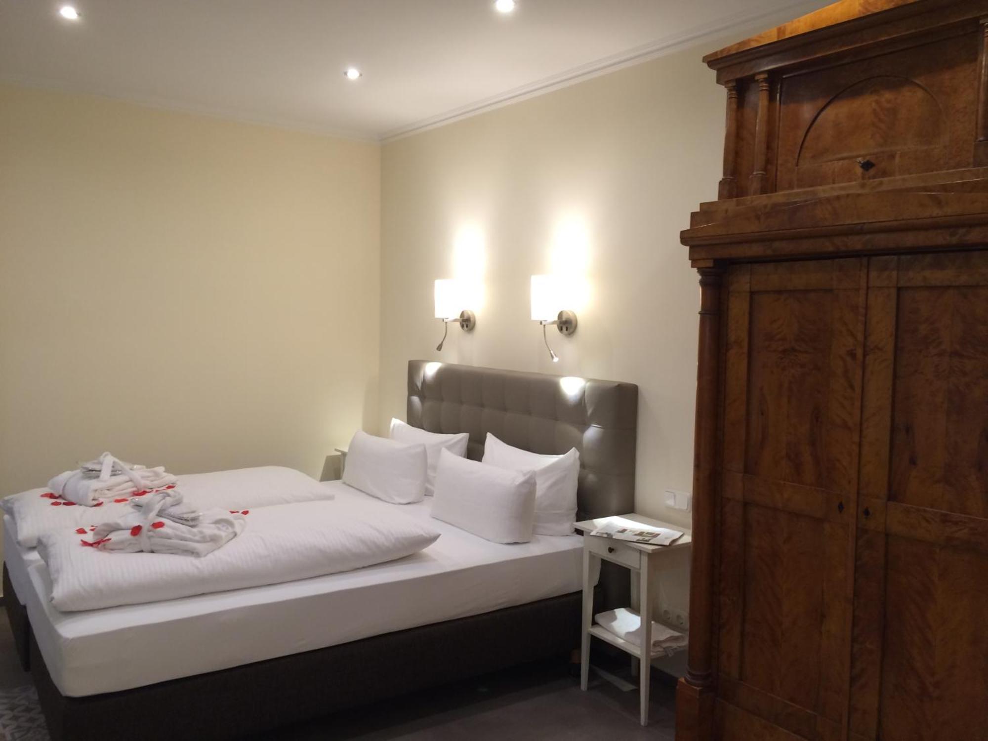 Romantik Hotel Alte Muenze جوسلار المظهر الخارجي الصورة
