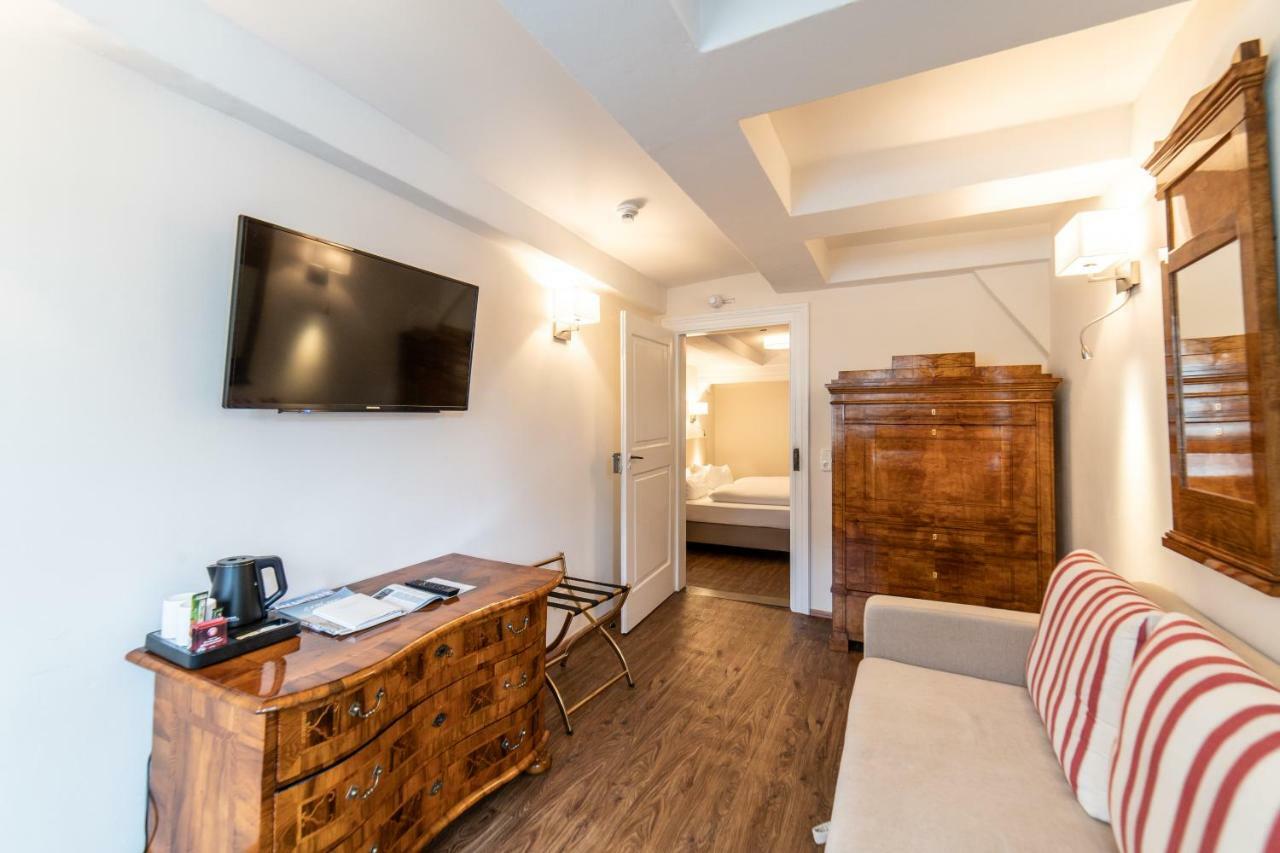 Romantik Hotel Alte Muenze جوسلار المظهر الخارجي الصورة